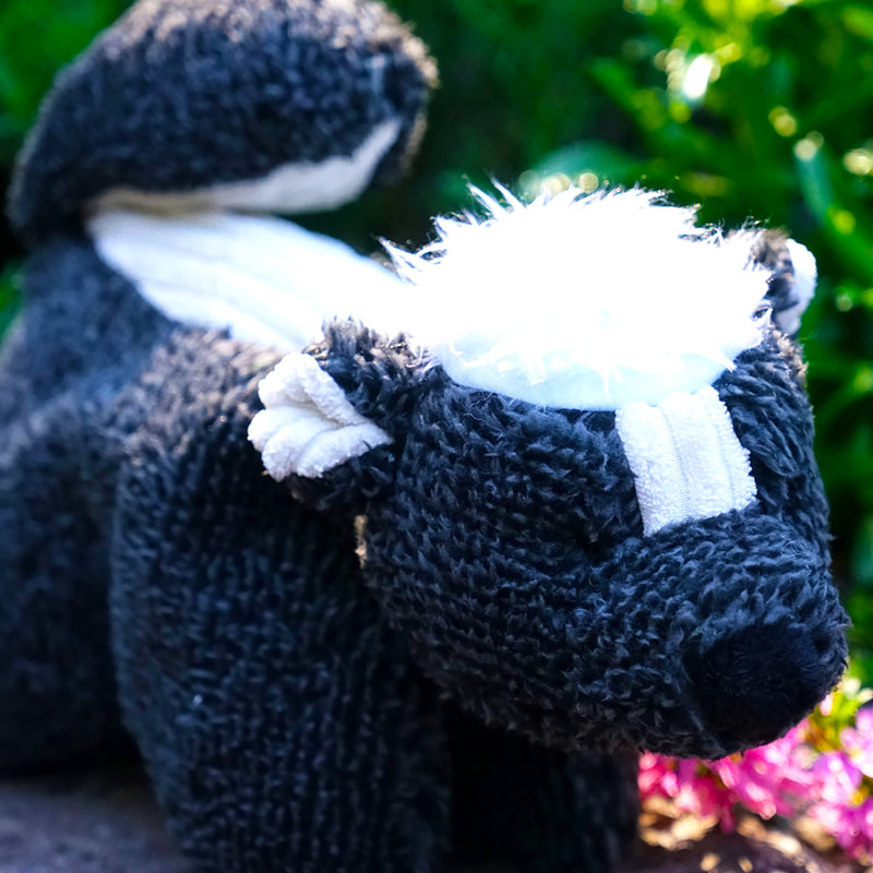 Squooshies™ Skunk