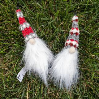 Knitty Witty Wee™ Gnome Balls with Catnip for Cats (2 pack) on a card
