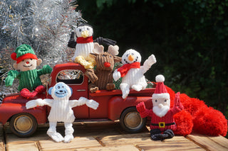 Santa’s Workshop Wee Huggles® 6-Pack – Small Holiday Plush Dog Toys